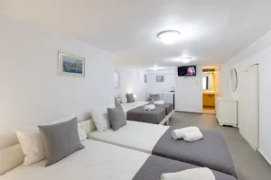 Quadrable room