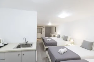 Quadrable room